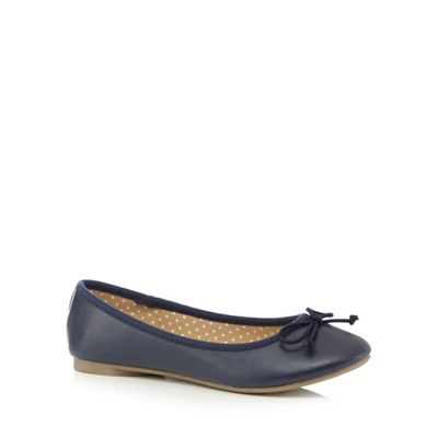 Navy ballet pumps